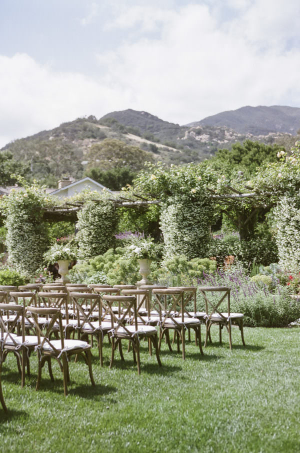 Monika and Charlie's Wedding at San Ysidro Ranch, Santa Barbara, CA. Designed by Event of the Season. Florals by Knot Just Flowers. Photos by Kristen Beinke Photography | www.kristenbeinke.com