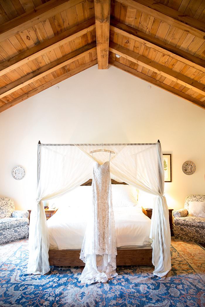 Ashley and Justin's Wedding at San Ysidro Ranch, Santa Barbara, CA. Design by Alexandra Kolendrianos, florals by TOAST photography by Kristen Beinke | www.kristenbeinke.com