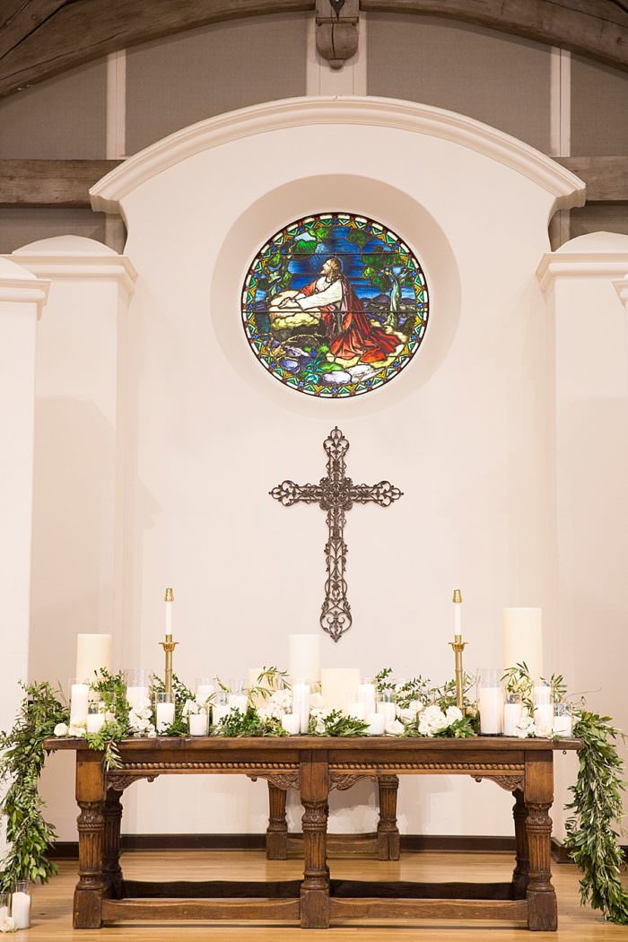 Ashley and Justin's Wedding at San Ysidro Ranch, Santa Barbara, CA. Design by Alexandra Kolendrianos, florals by TOAST photography by Kristen Beinke | www.kristenbeinke.com